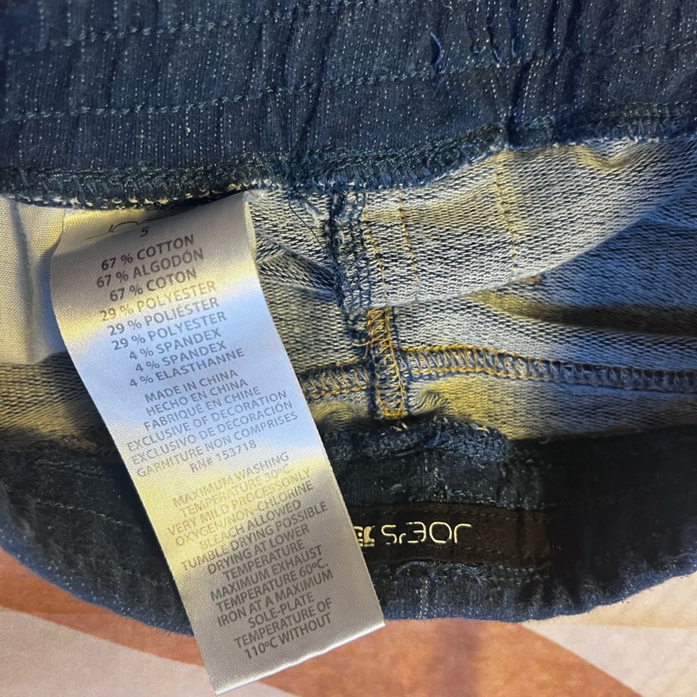 ✨ Joe’s Jeans Girl Dark Blue Shorts - Picture 4 of 5